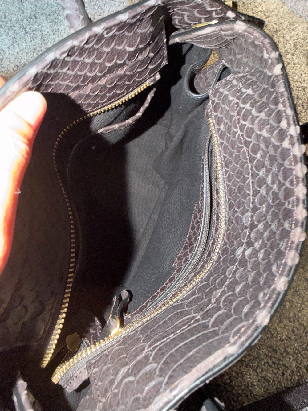 coccinelle Snakeskin-embossed leather shoulder bag EUC - Picture 7 of 8